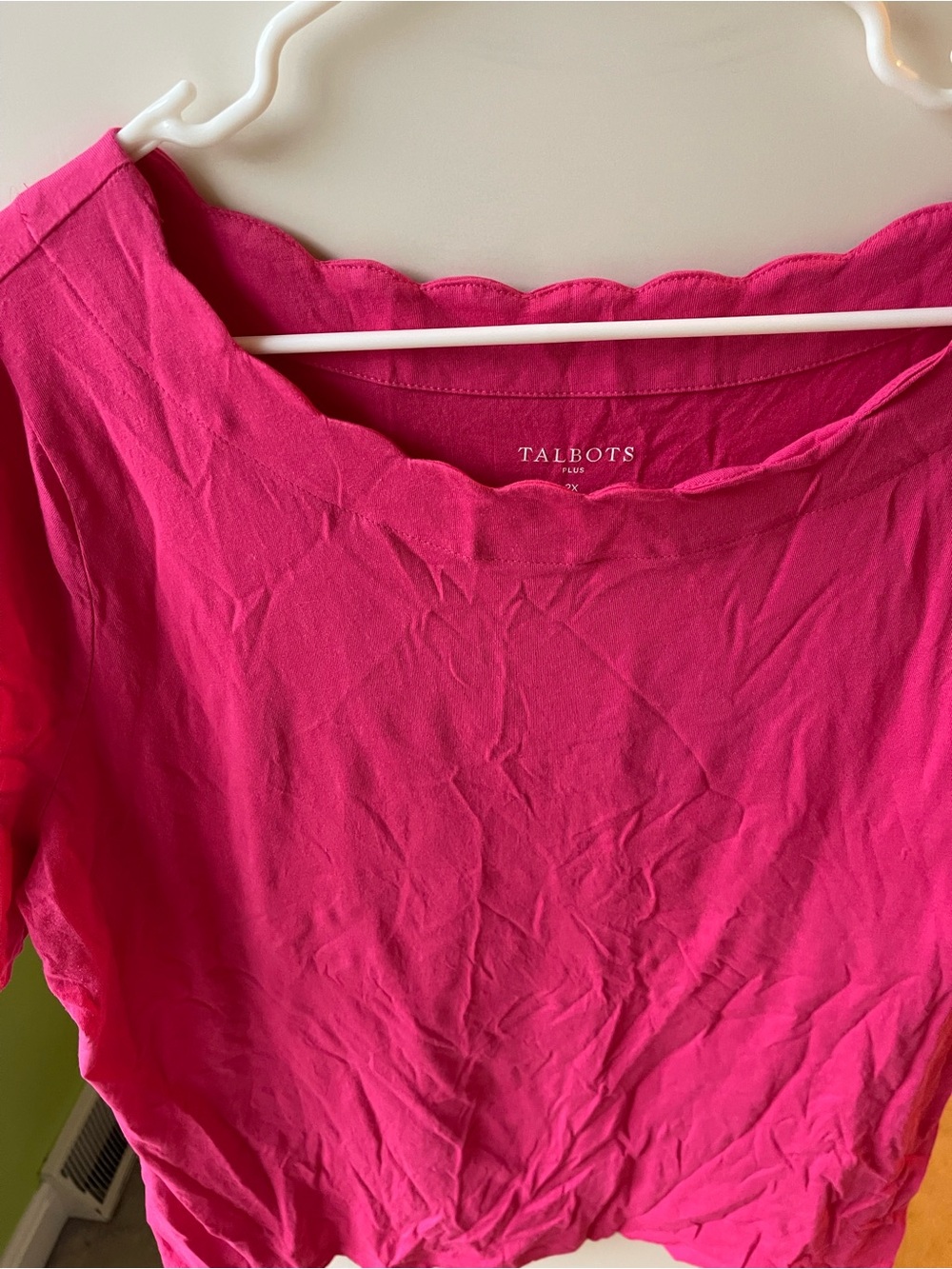 Talbots Hot Pink Scalloped Neck Short Sleeve Top